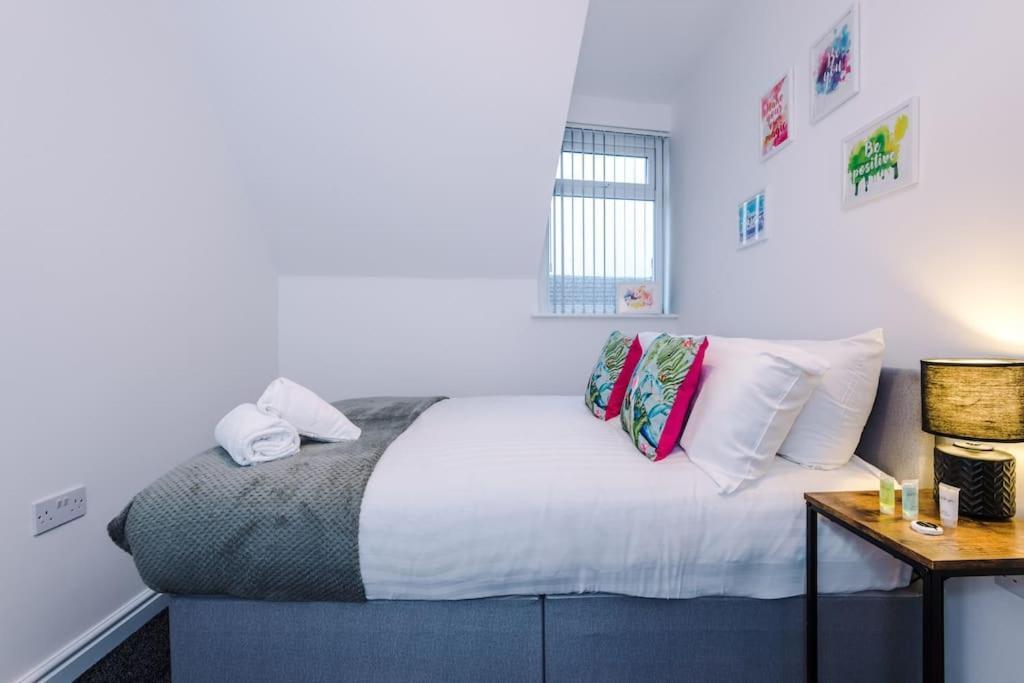 Charming Apartments - Rocky Ln Chambers Flat 5 Liverpool Kültér fotó